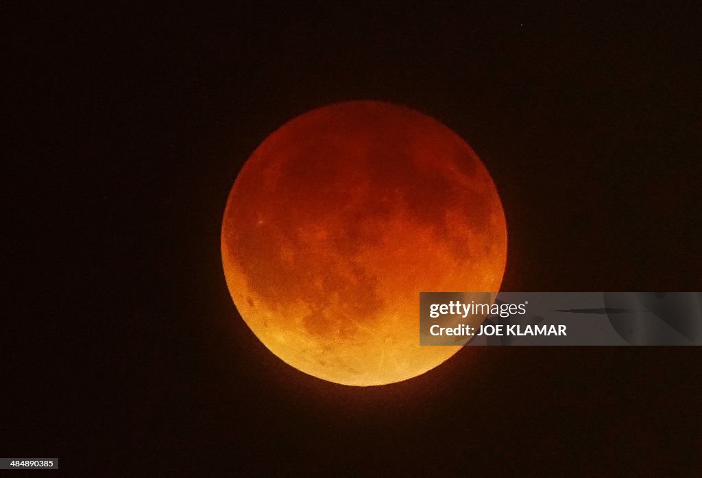 TOPSHOT-US-SPACE-LUNAR-ECLIPSE