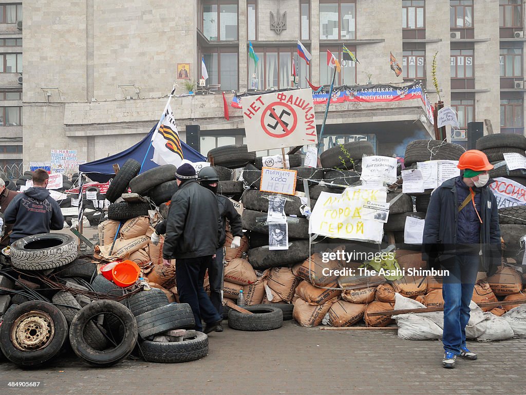 Pro-Russian Protesters Occupying Building