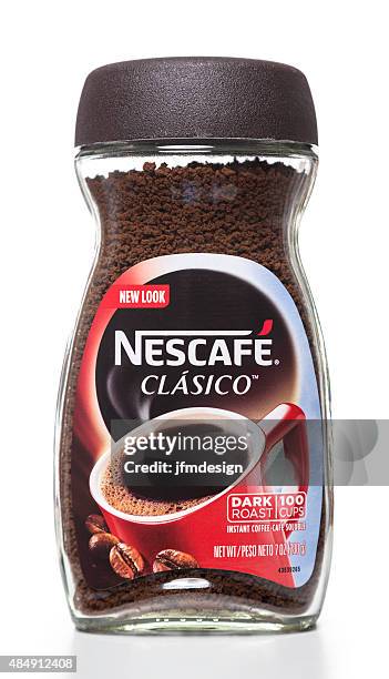 nescafé clasico rôti foncé nouveau look pot - nescafé photos et images de collection