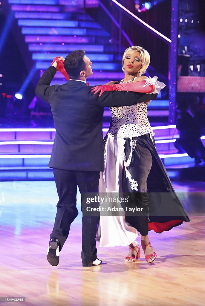 ABC's "Dancing With the Stars" - Season 18 - Week Five