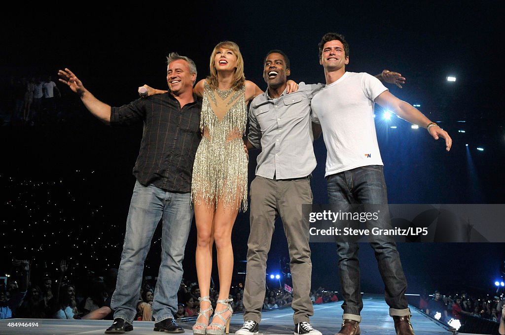 Taylor Swift The 1989 World Tour Live In Los Angeles - Night 2