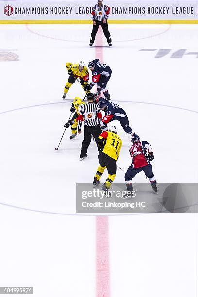 Bern wins a face-off during the Champions Hockey League group stage game between Linkoping HC and SC Bern on August 23, 2015 in Linkoping, Sweden.