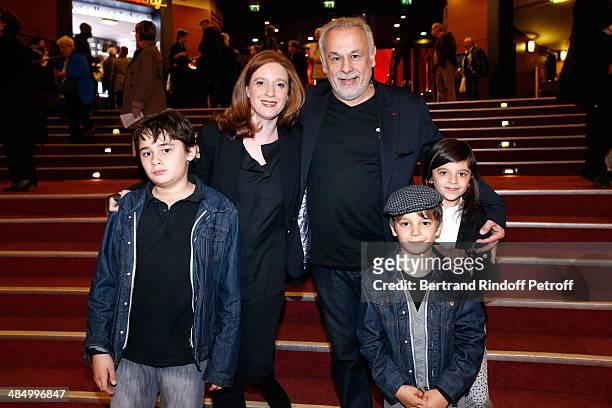 Francis Perrin, his wife Gersende and their children attend the Concert of 'Chico & The Gypsies' with 50 gypsy guitars at L'Olympia on April 15, 2014...
