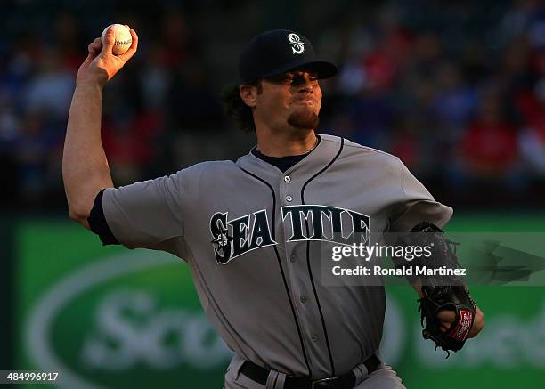 Blake Beavan Rangers 536 Blake Beavan Photos & High Res Pictures - Getty Images