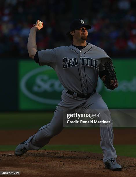 Blake Beavan Rangers 536 Blake Beavan Photos & High Res Pictures - Getty Images