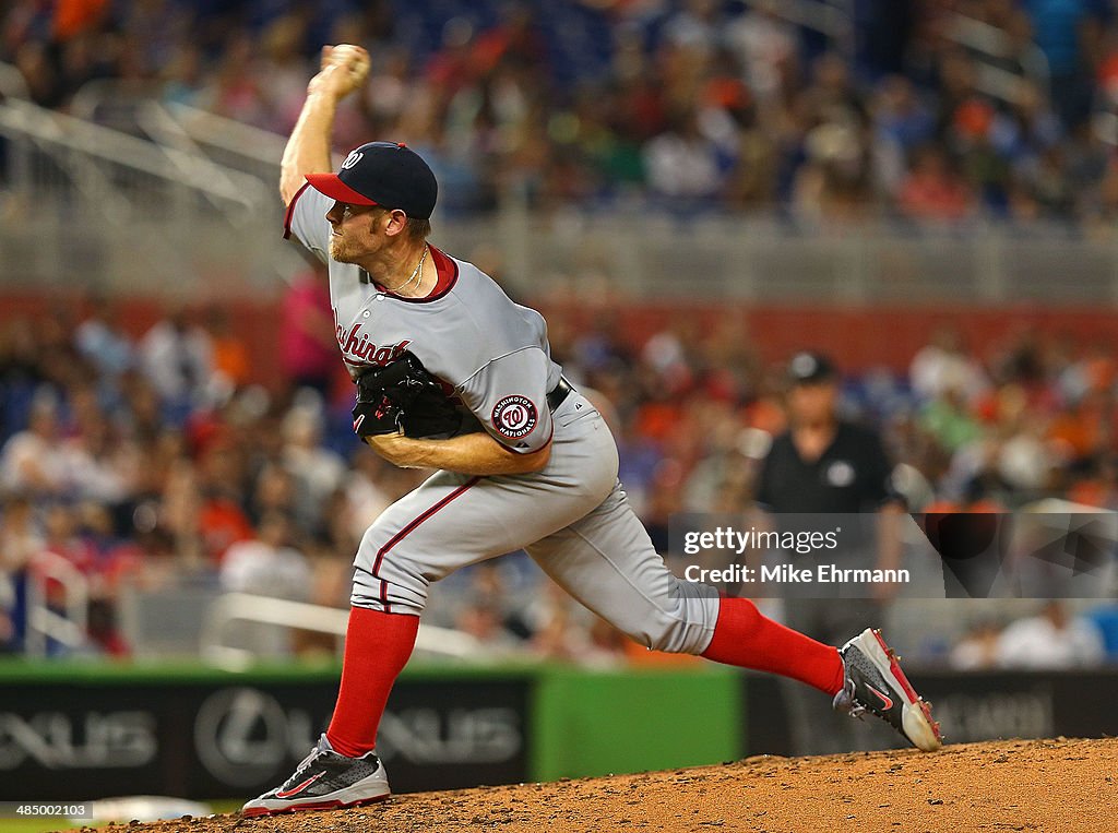 Washington Nationals v Miami Marlins