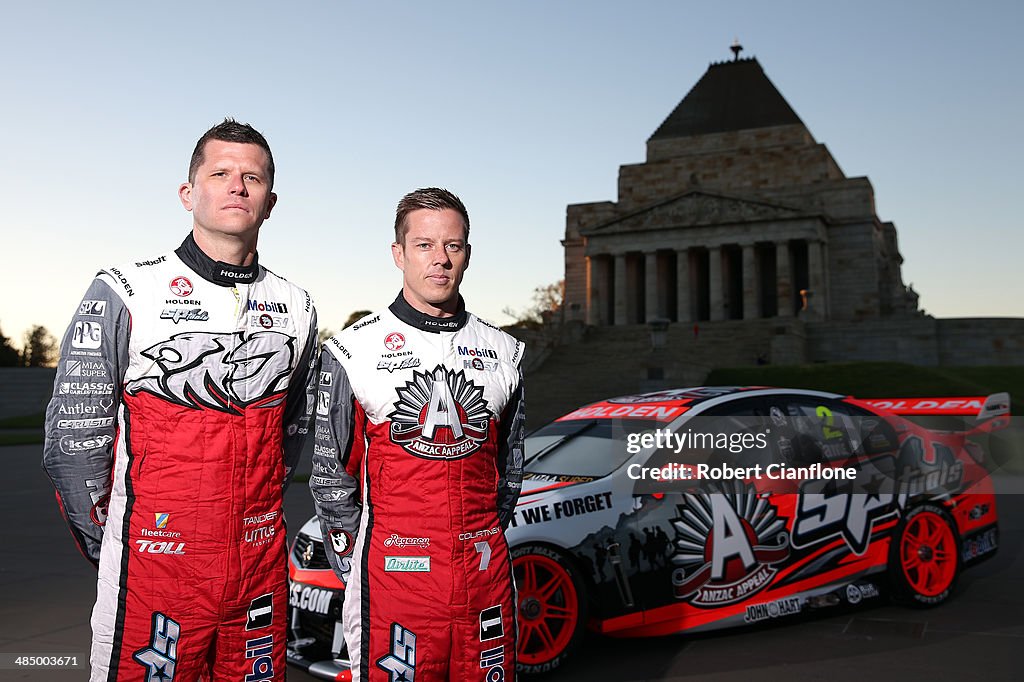 Holden Racing Team Visit Melbourne Shrine Of Remembrance