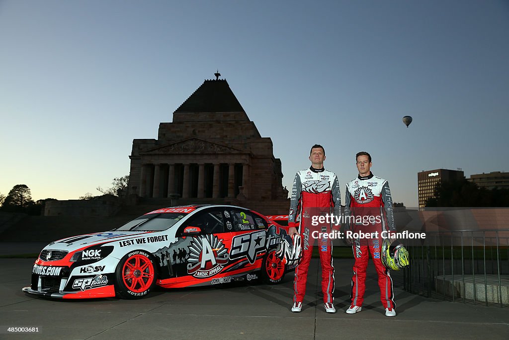 Holden Racing Team Visit Melbourne Shrine Of Remembrance