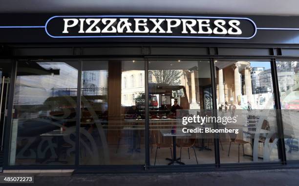 Pizza Express Layout 821 Pizzaexpress Stock Photos, High-Res Pictures, and Images - Getty Images