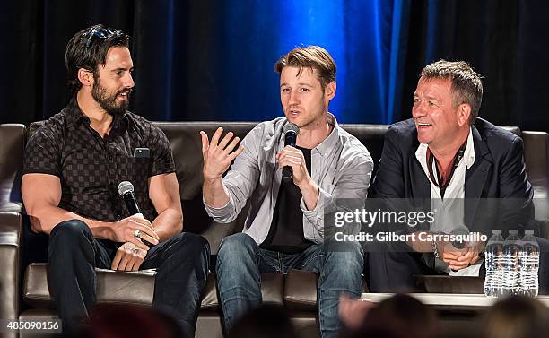 Actors Milo Ventimiglia, Ben McKenzie and Sean Pertwee attend Wizard World Comic Con Chicago 2015 - Day 4 at Donald E. Stephens Convention Center on...