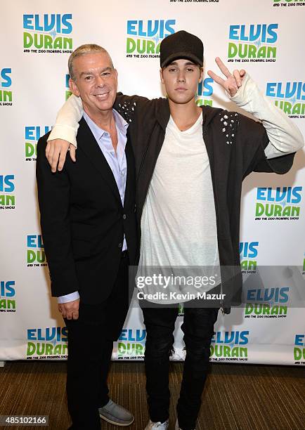 Elvis Duran and Justin Bieber pose during his visit at "The Elvis Duran Z100 Morning Show" at Z100 Studio on August 24, 2015 in New York City.