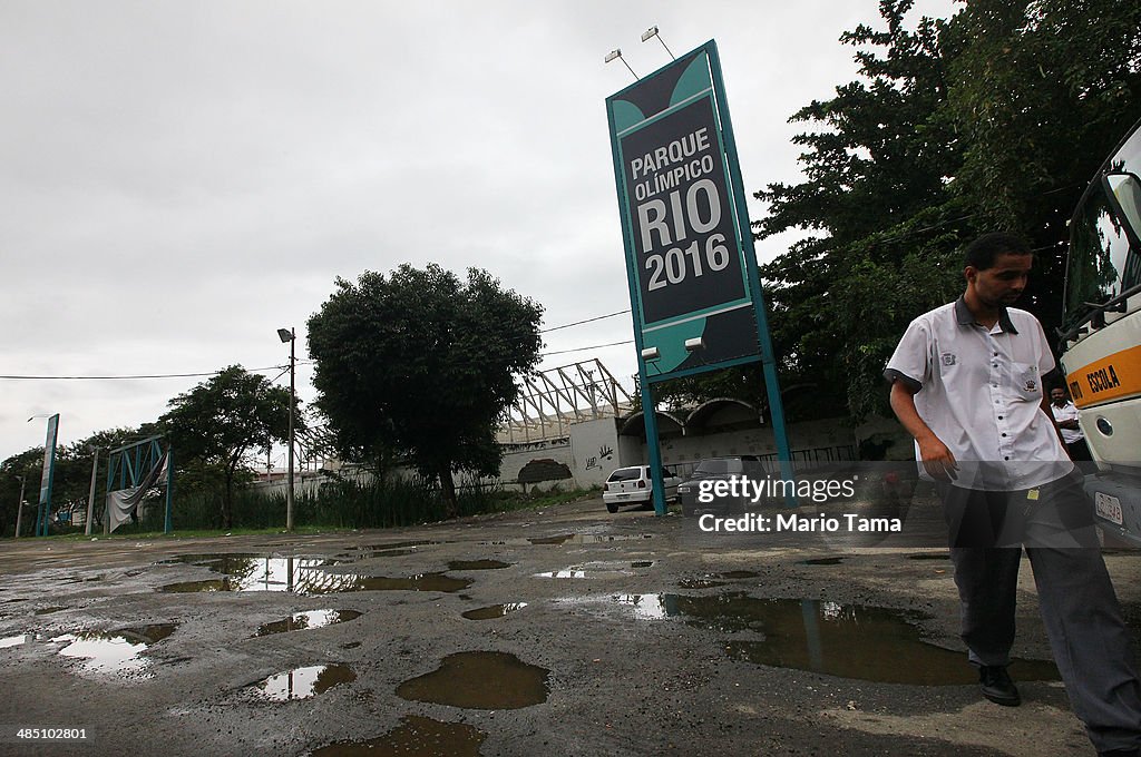 Workers Building Rio's Olympic Park Continue Strike