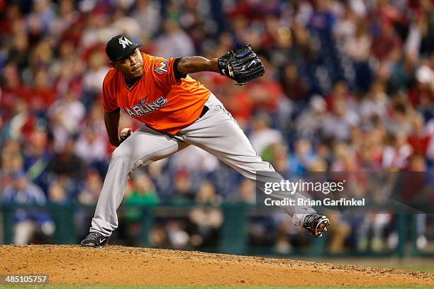 Carlos Marmol of the Miami Marlins throws a pitch during the game against the Philadelphia Phillies at Citizens Bank Park on April 12, 2014 in...