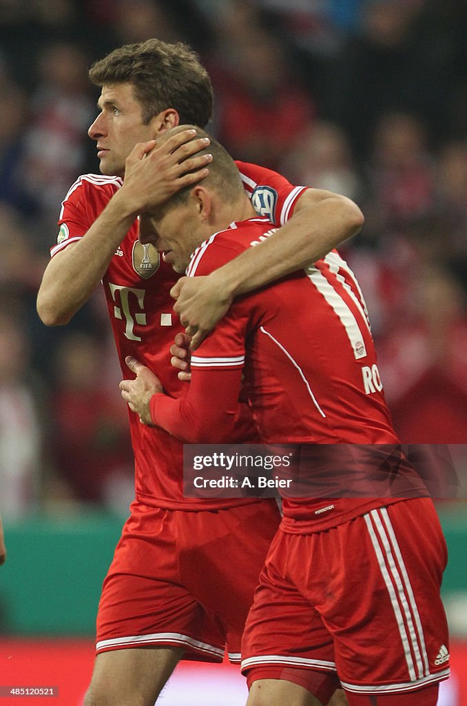 Bayern Muenchen v 1. FC Kaiserslautern - DFB Cup