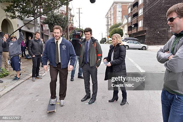 Moving Up" Episode 621/622 -- Pictured: Chris Pratt as Andy Dwyer, Adam Scott as Ben Wyatt, Amy Poehler as Leslie Knope, Morgan Sackett --