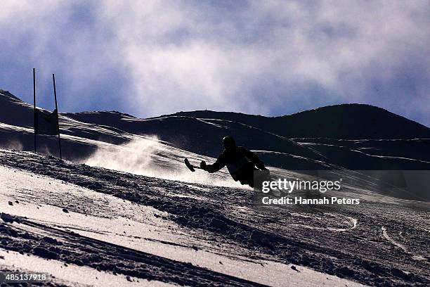 Aaron Ewen of New Zealand cmpetes in the Men Giant Slalom Sitting LW11 in the IPC Alpine Adaptive Giant Slalom Southern Hemisphere Cup during the...