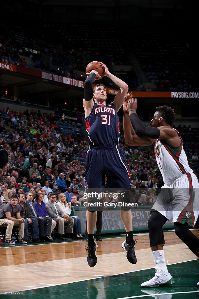 Atlanta Hawks vs Milwaukee Bucks