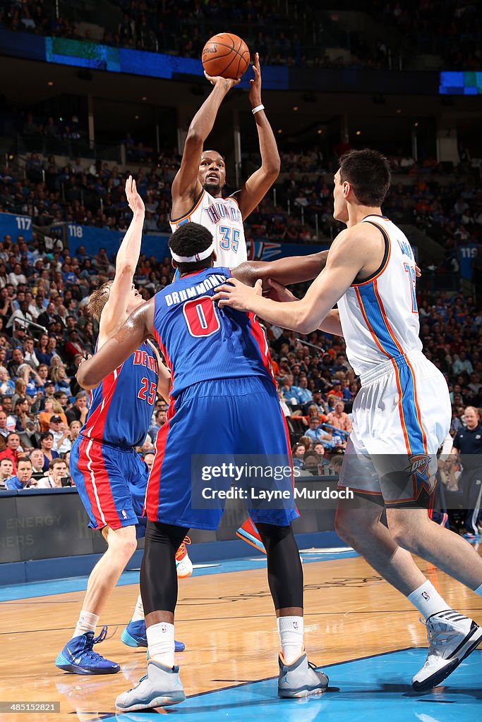 Detroit Pistons v Oklahoma City Thunder