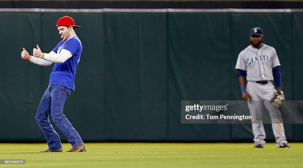 Seattle Mariners v Texas Rangers