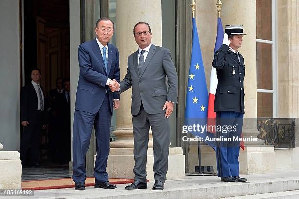 French President Francois Hollande receives United Nations Secretary General Ban Ki-Moon for a lunch at Elysee Palace on August 25, 2015 in Paris,...