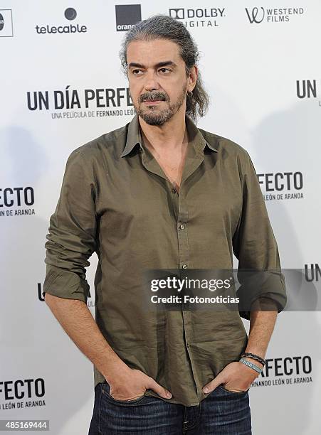 Director Fernando Leon de Aranoa attends a photocall for 'A Perfect Day' at the Villamagna Hotel on August 25, 2015 in Madrid, Spain.