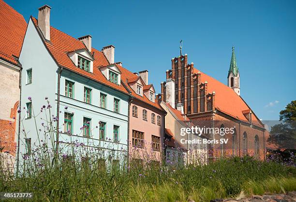 old riga in spring - riga stockfoto's en -beelden