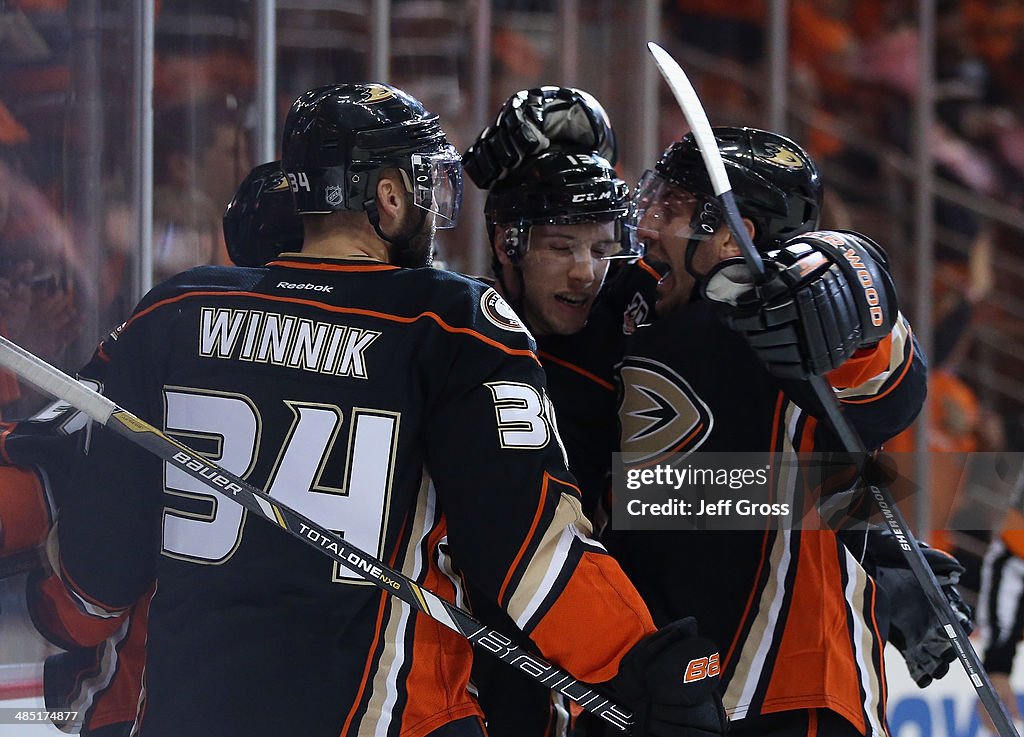 Dallas Stars v Anaheim Ducks - Game One