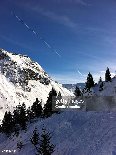 france, rodano-alpes, alta saboya, thonon-les-bains, avoriaz, alps near avoriaz covered by snow - alta saboya stock pictures, royalty-free photos & images