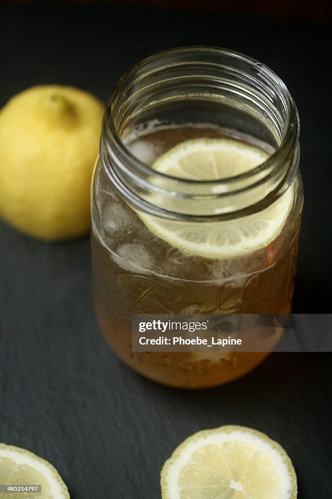 Bourbon, lemon and tonic water Cocktail