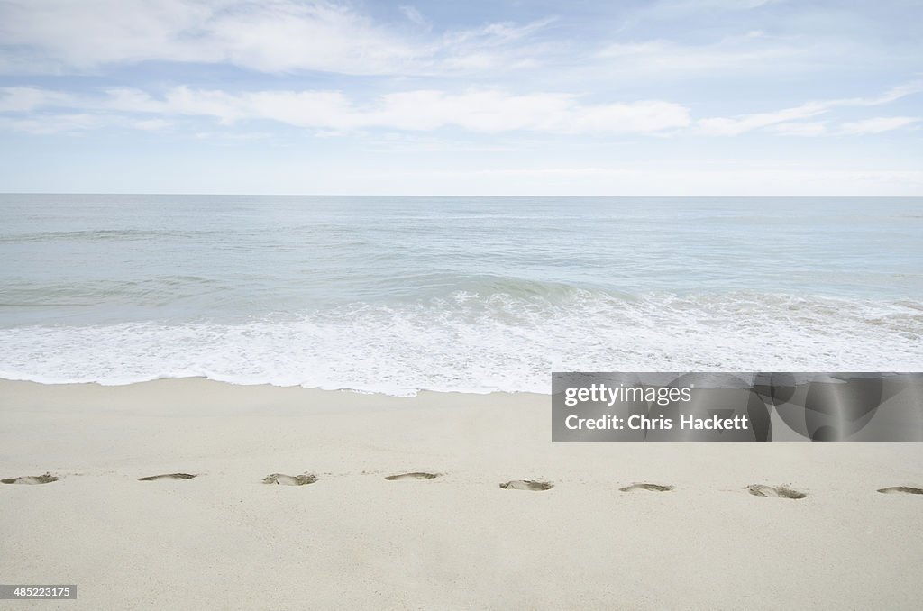 USA, Massachusetts, Nantucket, Foorprints on beach