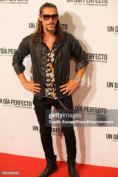 Oscar Jaenada attends 'A perfect day' premiere on August 25, 2015 in Madrid, Spain.