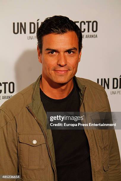 Pedro Sanchez attends 'A perfect day' premiere on August 25, 2015 in Madrid, Spain.