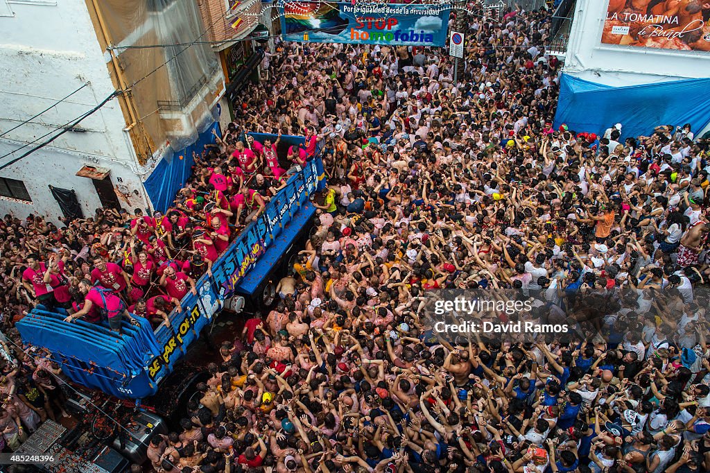 The World's Biggest Tomato Fight At Tomatina Festival