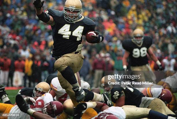 Notre Dame Marc Edwards in action, scoring touchdown vs USC at Notre Dame Stadium. South Bend, IN CREDIT: Peter Read Miller