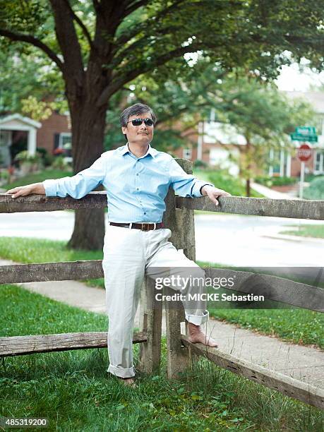 Blind Chinese dissident Chen Guangcheng poses in Washington Usa on June 25, 2015.
