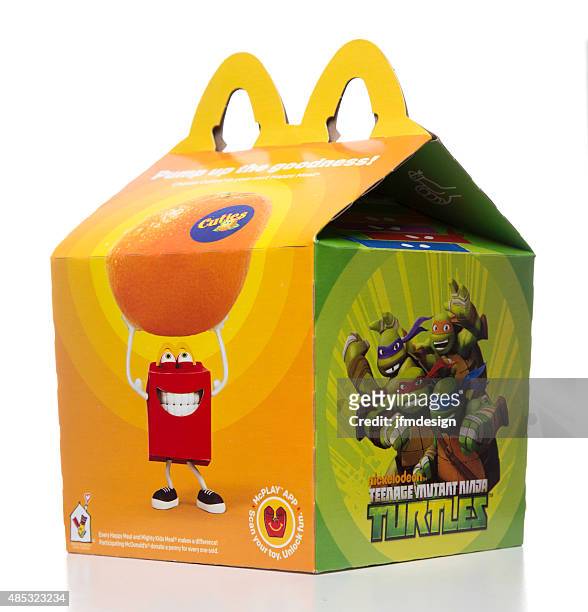 mcdonalds happy meal box with ninja turtles promo - happy meal 個照片及圖片檔