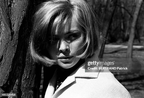 The actress Barbara Kwiatkowska - Lass is photograpehd for Paris Match in Paris on MARCH 31, 1962.