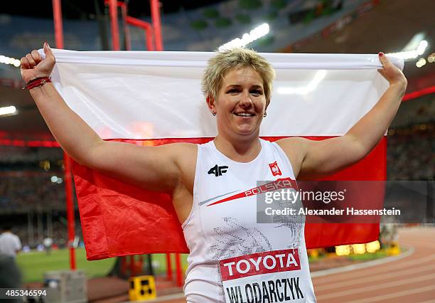 Anita Wlodarczyk of Poland celebrates after winning gold in the Women's Hammer Final during day six of the 15th IAAF World Athletics Championships...