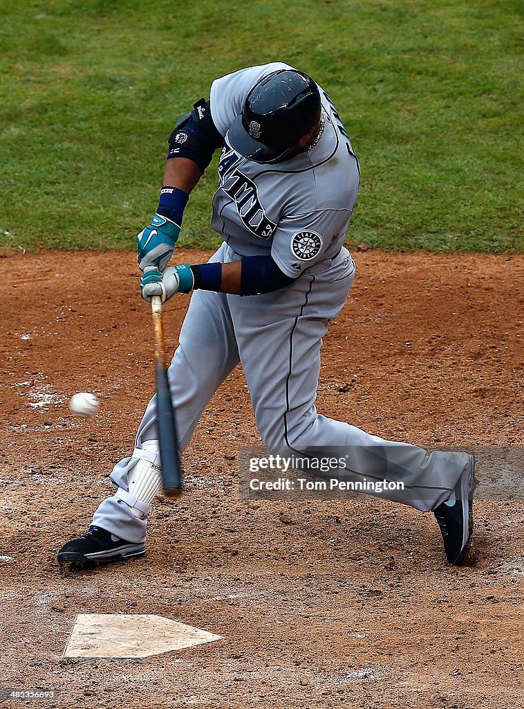 Seattle Mariners v Texas Rangers