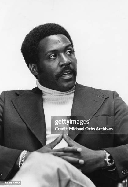 Actor Richard Roundtree poses for a portrait session on May 10, 1972 in Los Angeles, California.