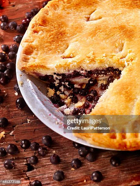 blueberry pie - blueberry pie stock pictures, royalty-free photos & images