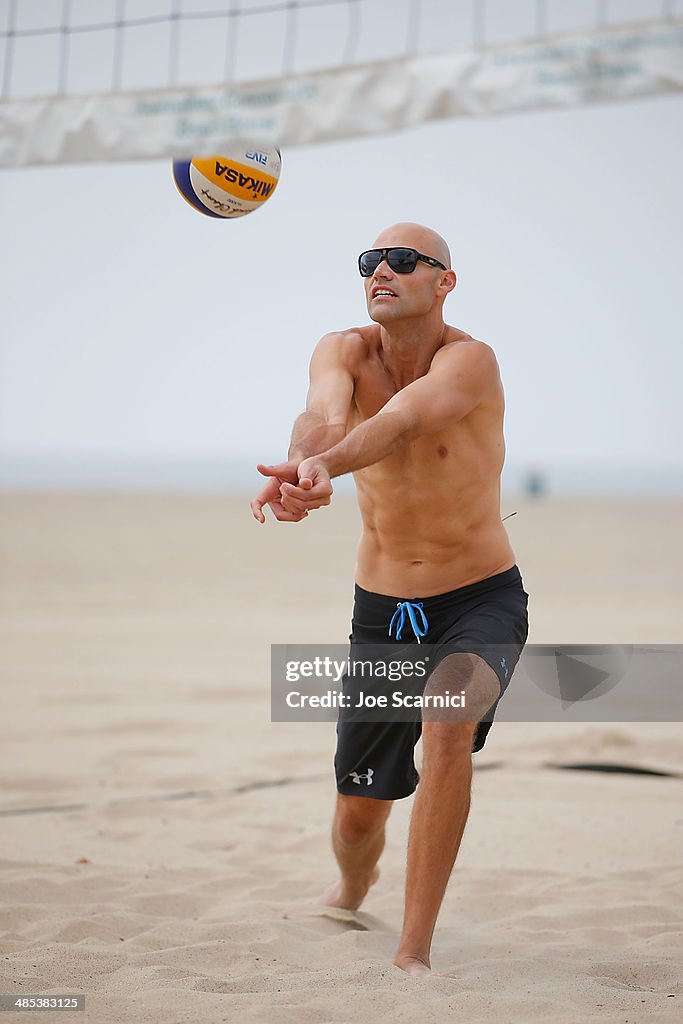 Gillette BODY And Phil Dalhausser Help Guys Get #BODYREADY For Summer