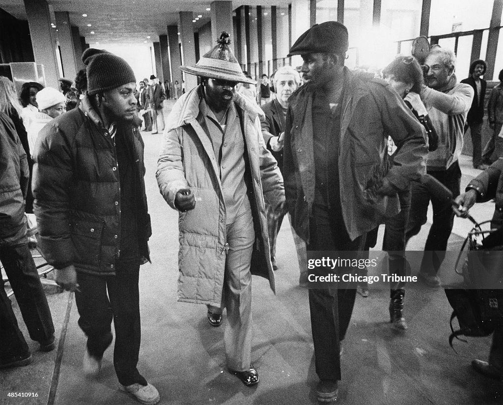 Jeff Fort, center, reputed leader of the El Rukn street gang, enters