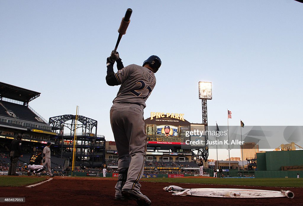 Milwaukee Brewers v Pittsburgh Pirates