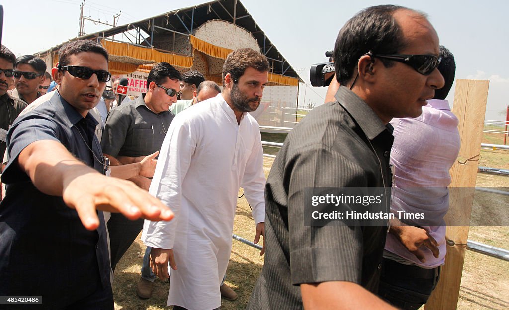 Vice President of Congress Rahul Gandhi Meets Saffron Growers In Kashmir