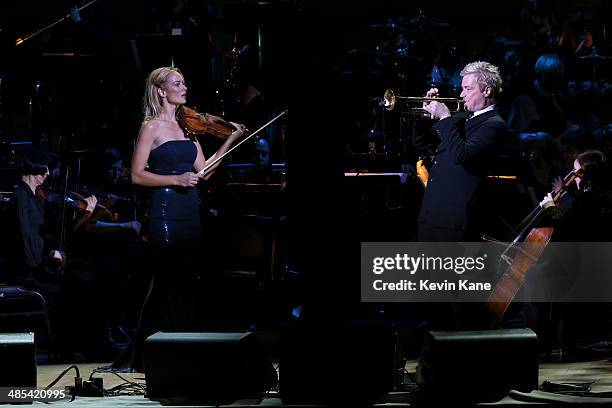 Chris Botti performs on stage at The 2014 Revlon Concert For The Rainforest Fund at Carnegie Hall on April 17, 2014 in New York City.