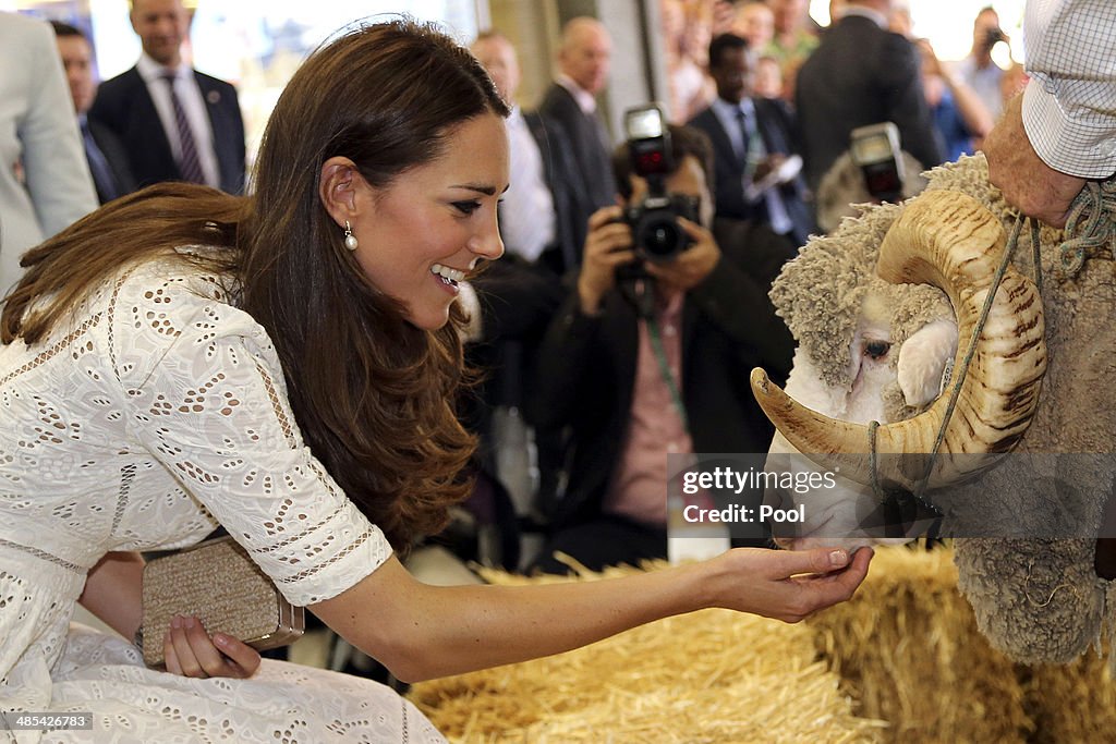 The Duke And Duchess Of Cambridge Tour Australia And New Zealand - Day 12