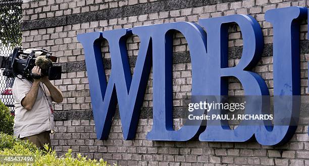 Wdbj Ffe 16 Wdbj Shootings Stock Photos, High-Res Pictures, and Images - Getty ...