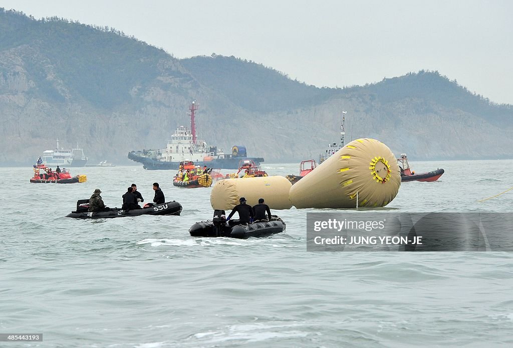 SKOREA-ACCIDENT-BOAT