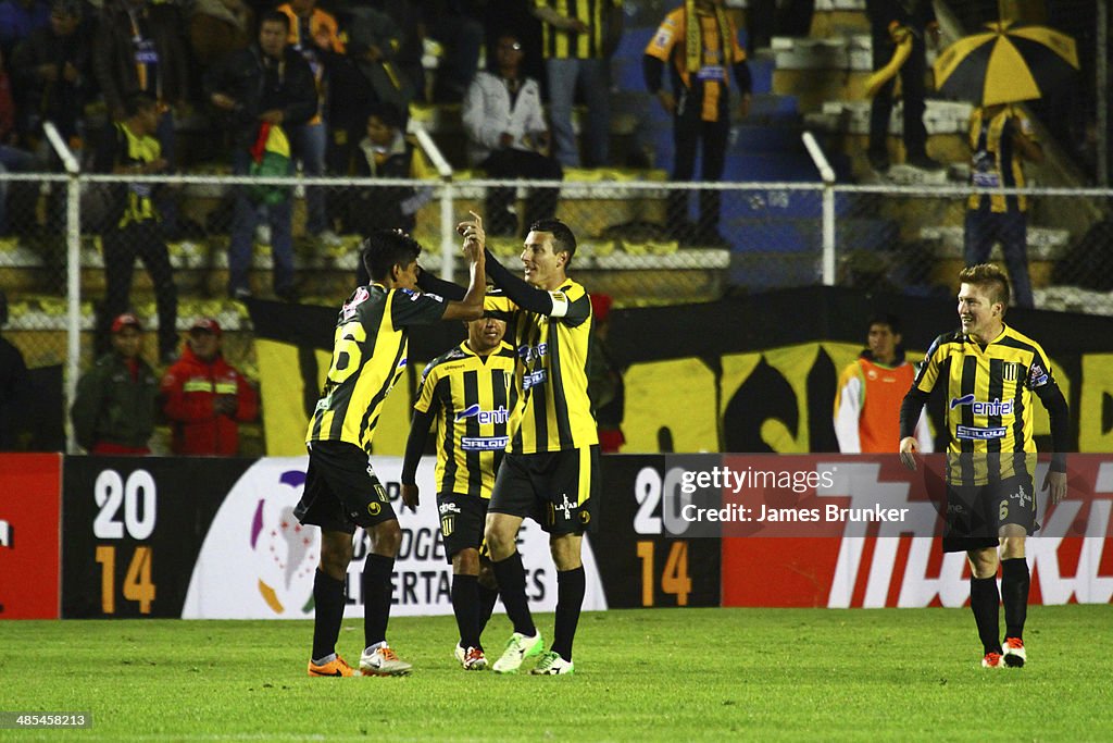 The Strongest v Defensor Sporting - Copa Bridgestone Libertadores 2014